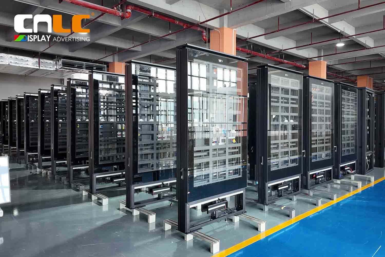 خلف الكواليس: تصنيع هياكل الألمنيوم لأعمدة الطوطم المزودة بإضاءة LED خارجية